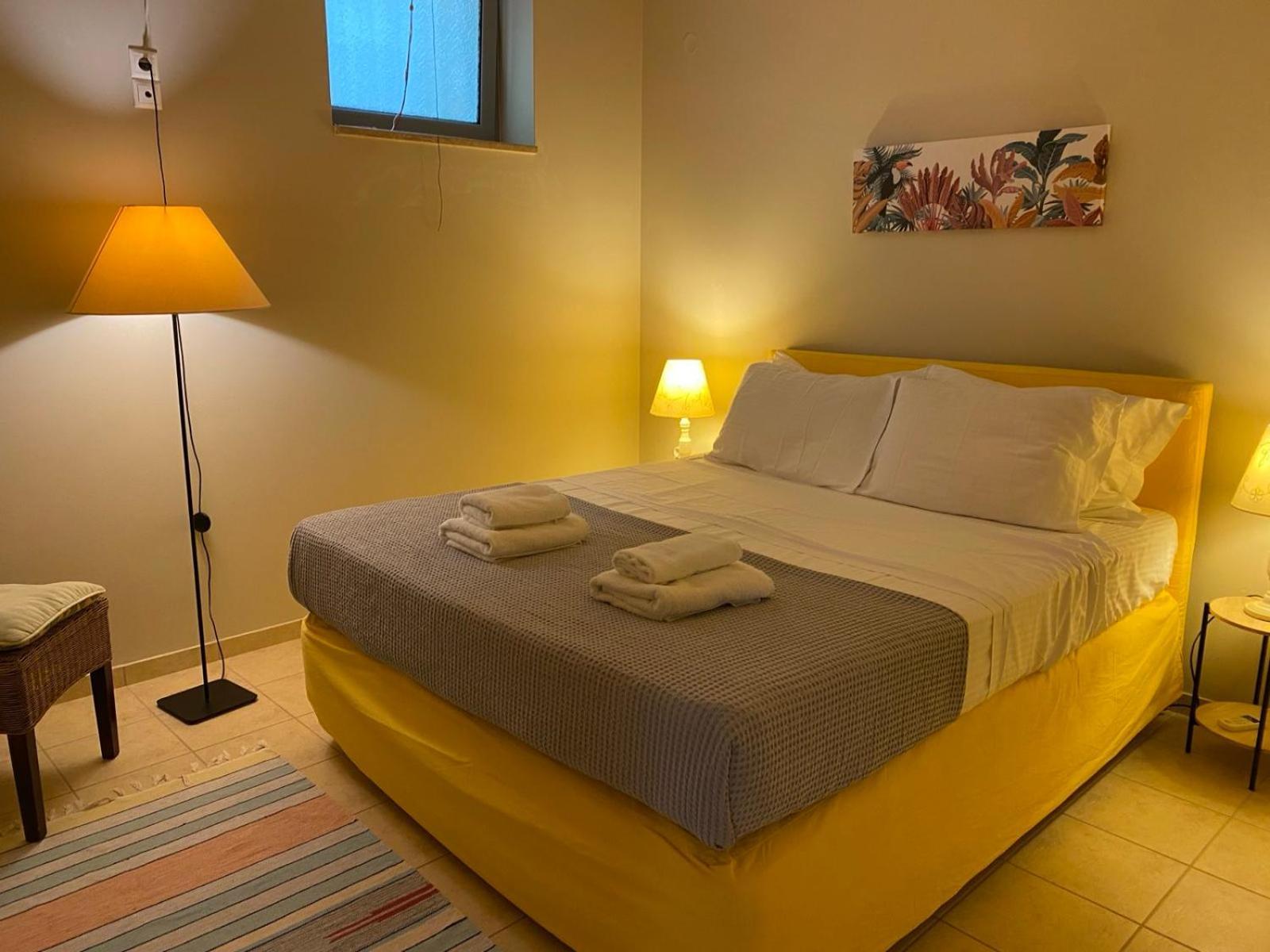 Tria Luxury Residences Stoupa Exterior photo